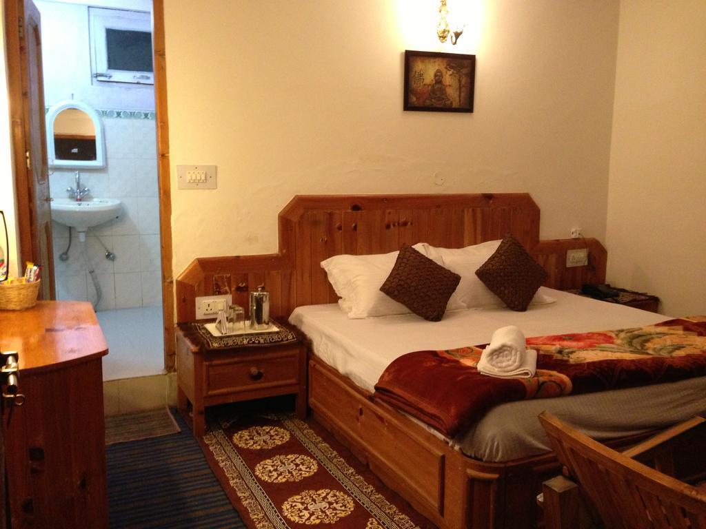 Akash Hills Hotel Manali (Himachal Pradesh) Exterior photo