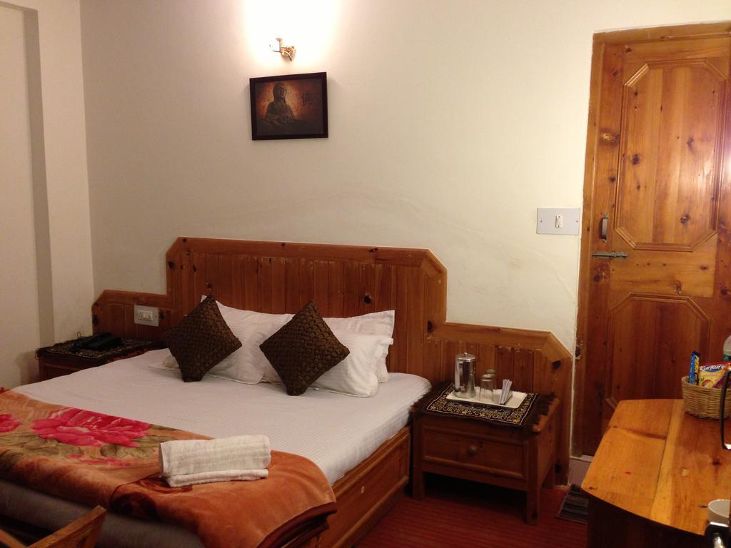 Akash Hills Hotel Manali (Himachal Pradesh) Exterior photo