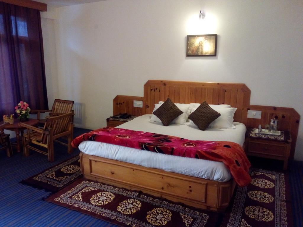 Akash Hills Hotel Manali (Himachal Pradesh) Room photo