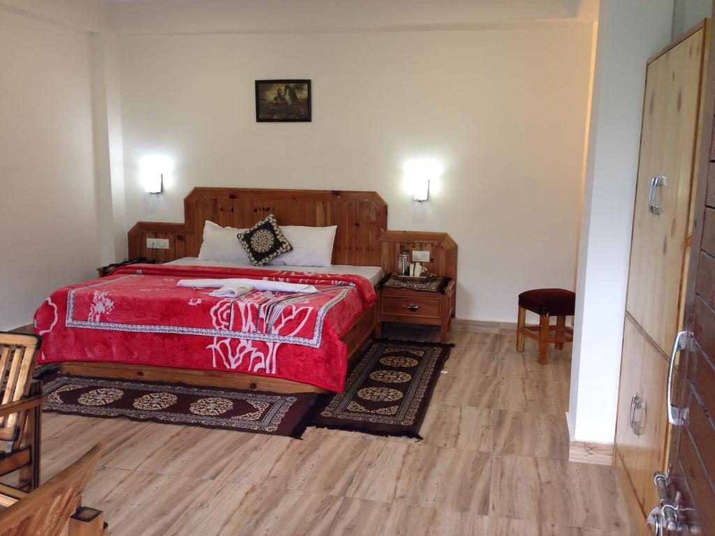 Akash Hills Hotel Manali (Himachal Pradesh) Exterior photo
