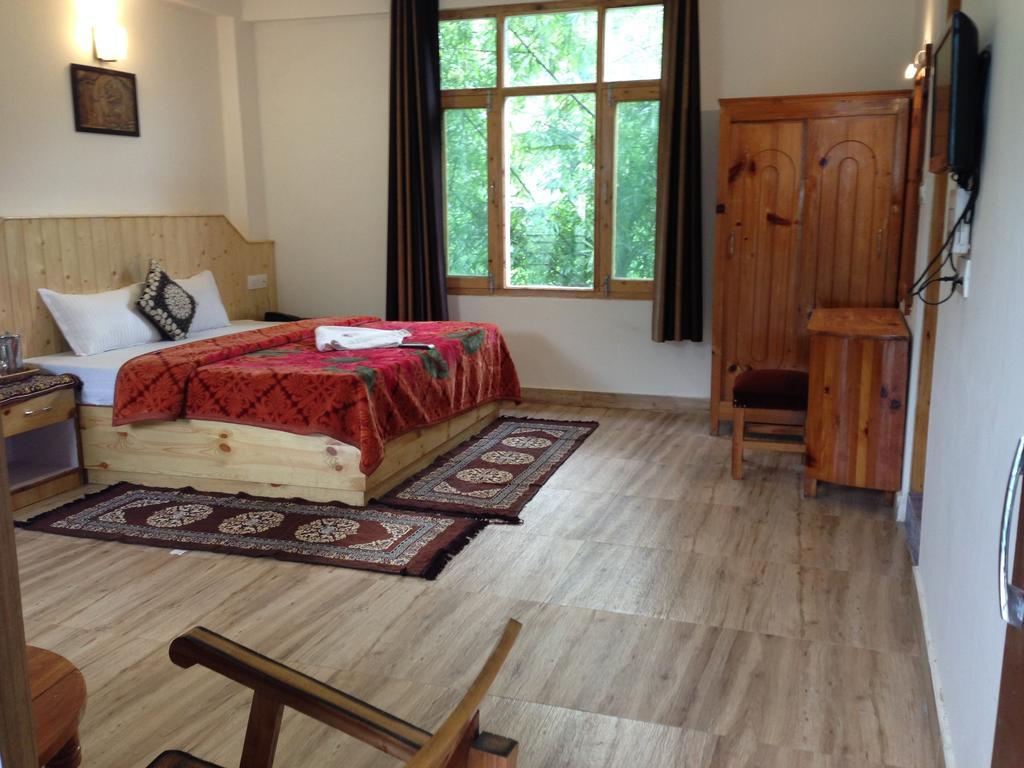 Akash Hills Hotel Manali (Himachal Pradesh) Exterior photo